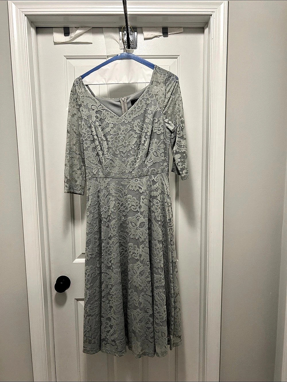 Dressystar Lace Midi Dress in Gray